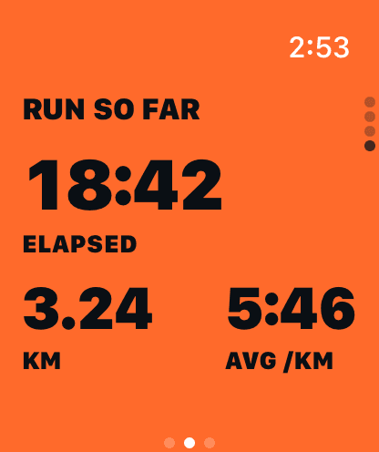 Squall on Apple Watch: the run-so-far page: 18:42 elapsed, 3.24 km, average 5:46 per km.